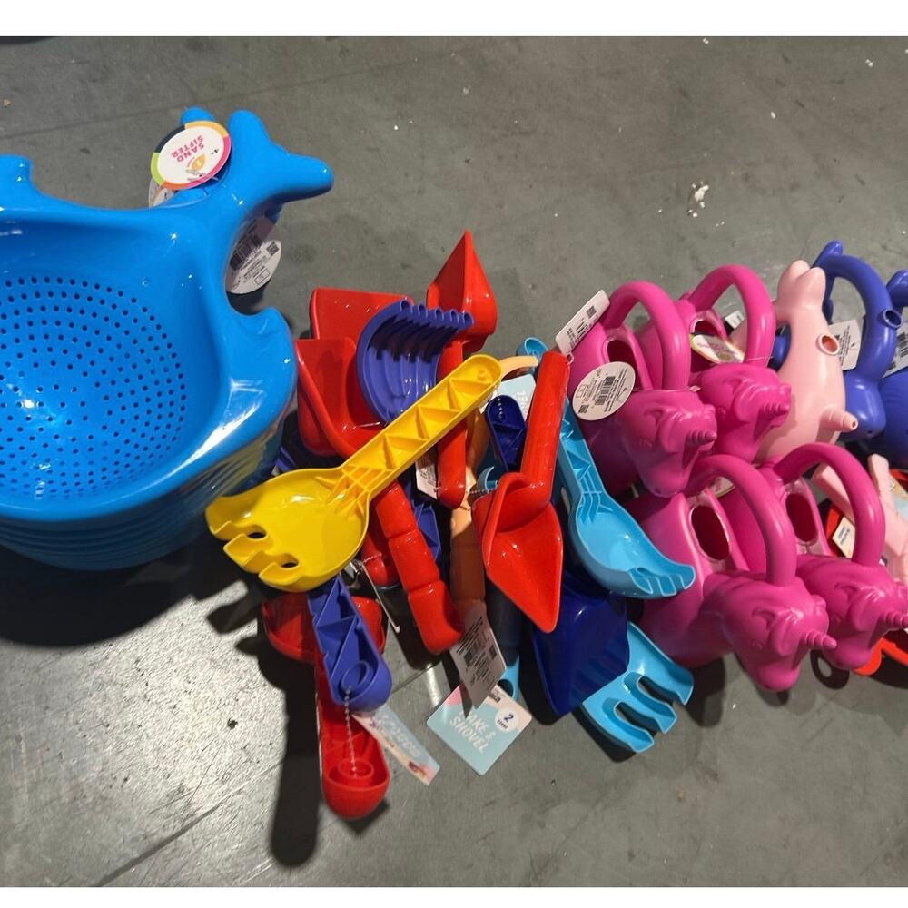 30pc Lot of Kids Sand & Water Toy Set Random Mix Shovels Rakes Molds NWT